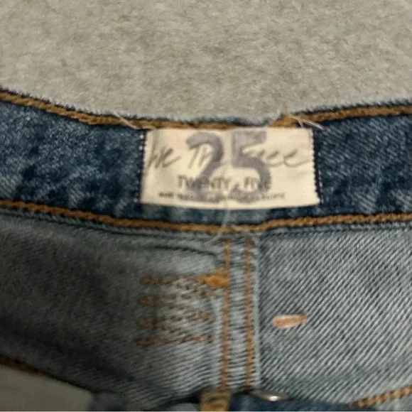 Free People We the Free cutoff denim shorts size 25 - Picture 4 of 8